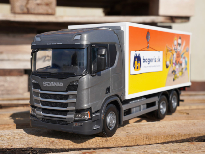 hracka kamion scania skrina 1